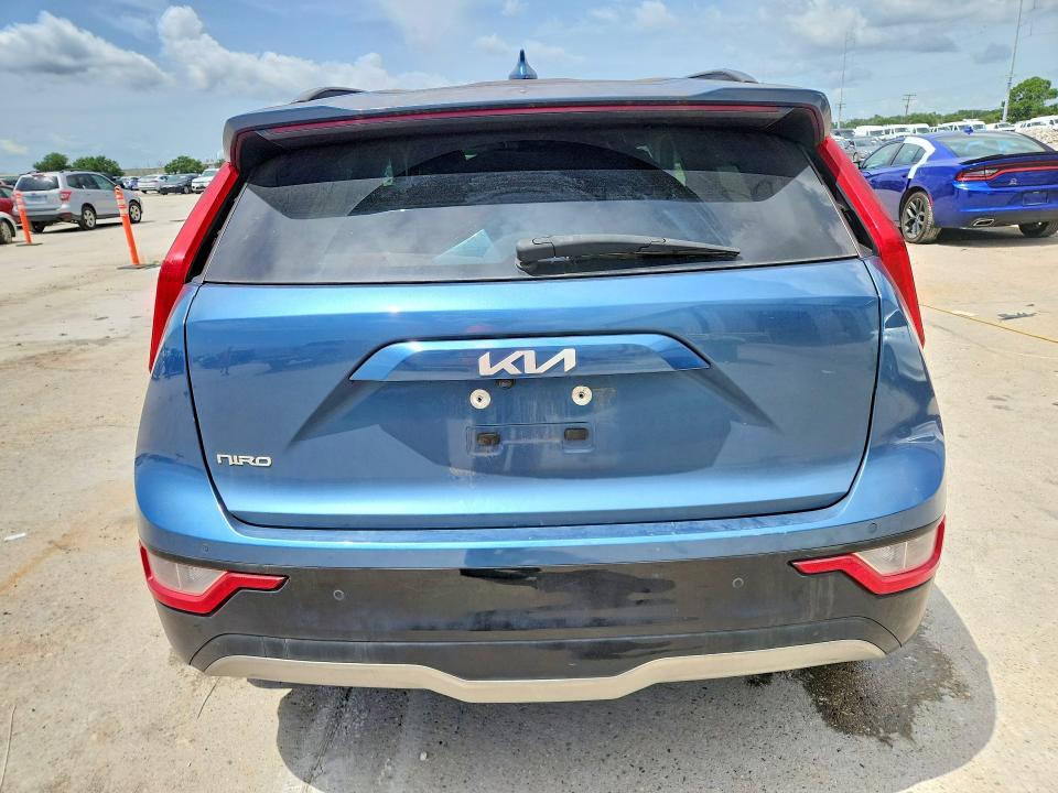 Продаж на аукціоні авто 2023 Kia Niro, vin: KNDCR3L18P5062008, номер лоту: 61038996