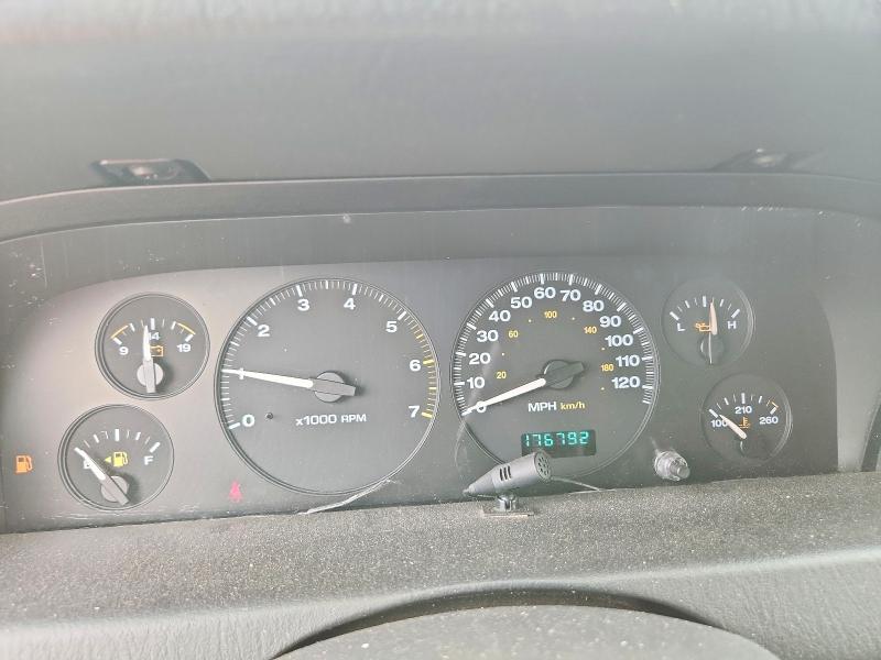 60215846 :رقم المزاد ، 1J4GW48S24C322745 vin ، 2004 Jeep Grand Cherokee مزاد بيع