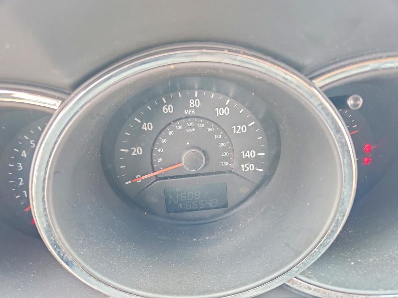 61221116 :رقم المزاد ، 5XYKU4A24BG043886 vin ، 2011 Kia Sorento مزاد بيع