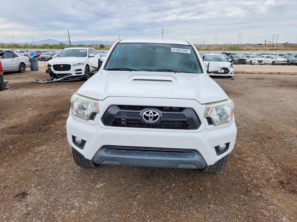 61691346 :رقم المزاد ، 5TFJU4GN3FX072747 vin ، 2015 Toyota Tacoma مزاد بيع