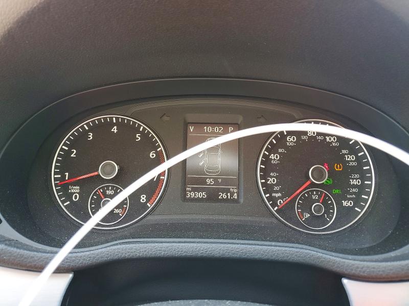 85618495 :رقم المزاد ، 1VWBP7A33DC111133 vin ، 2013 Volkswagen Passat مزاد بيع