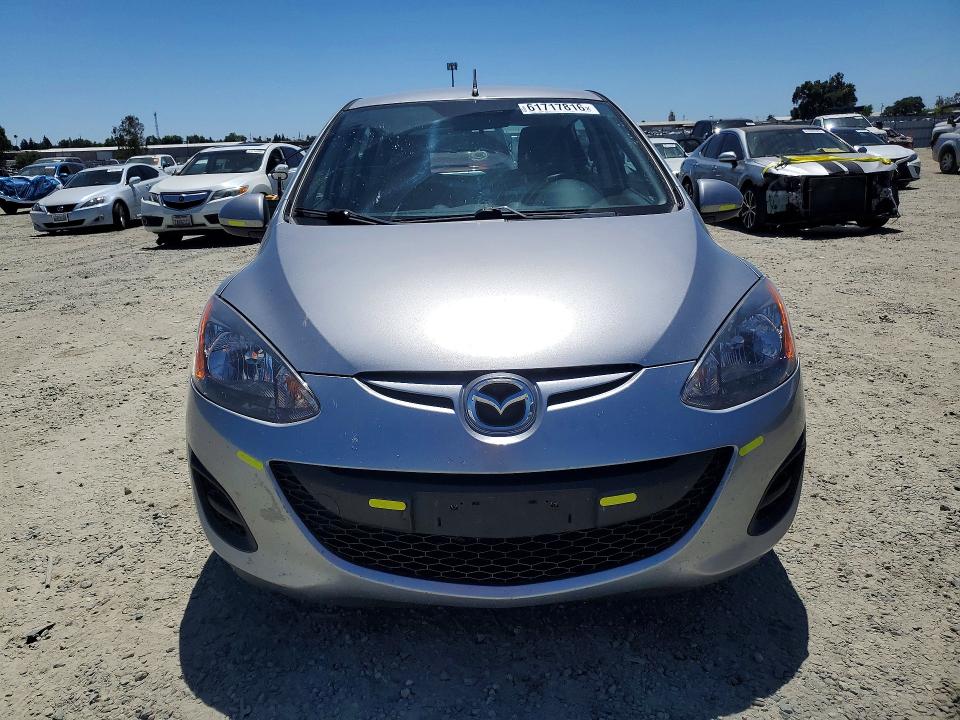 61717816 :رقم المزاد ، JM1DE1HZ4B0125534 vin ، 2011 Mazda Mazda2 مزاد بيع