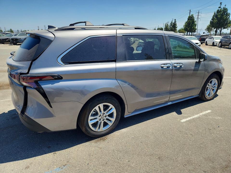 Продажа на аукционе авто 2026 Toyota Sienna, vin: 5TDYSKFC0TS249815, номер лота: 60066976