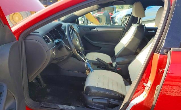 59623306 :رقم المزاد ، 3VWB17AJ4GM244230 vin ، 2016 Volkswagen Jetta مزاد بيع