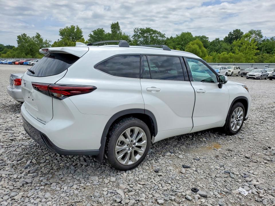 2025 Toyota Highlander მანქანა იყიდება აუქციონზე, vin: 5TDKDRBHXSS578076, აუქციონის ნომერი: 62123216