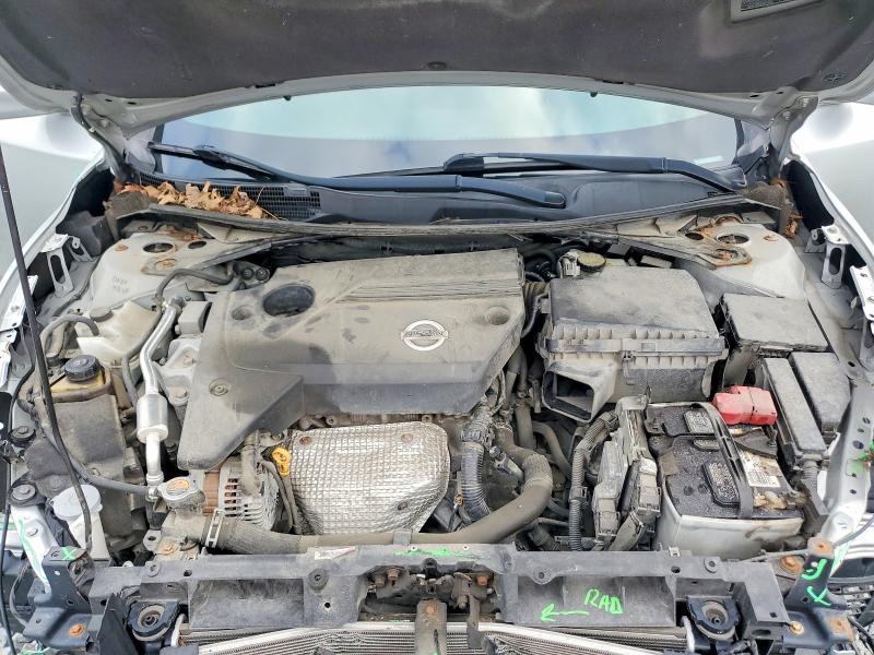 2014 Nissan Altima მანქანა იყიდება აუქციონზე, vin: 1N4AL3AP5EC264674, აუქციონის ნომერი: 61867206