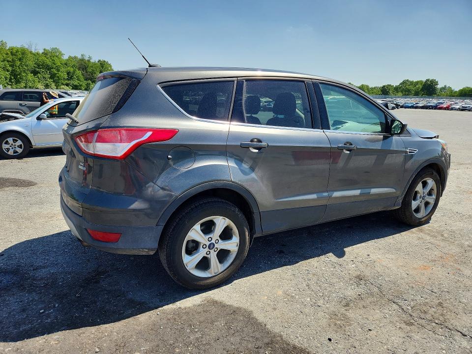 2015 Ford Escape მანქანა იყიდება აუქციონზე, vin: 1FMCU9GX4FUC85128, აუქციონის ნომერი: 59705736