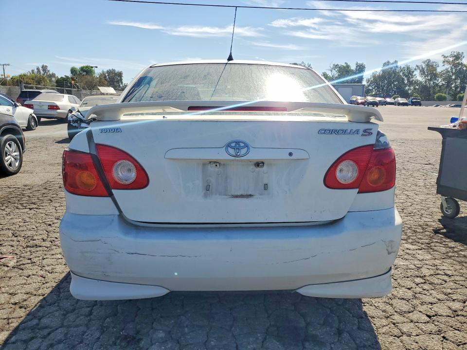 60696996 :رقم المزاد ، 1NXBR32E44Z241840 vin ، 2004 Toyota Corolla مزاد بيع