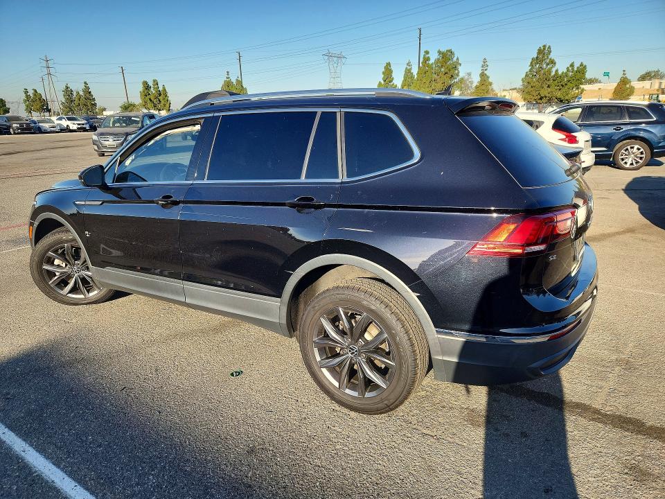 62505236 :رقم المزاد ، 3VV3B7AX9NM153154 vin ، 2022 Volkswagen Tiguan مزاد بيع