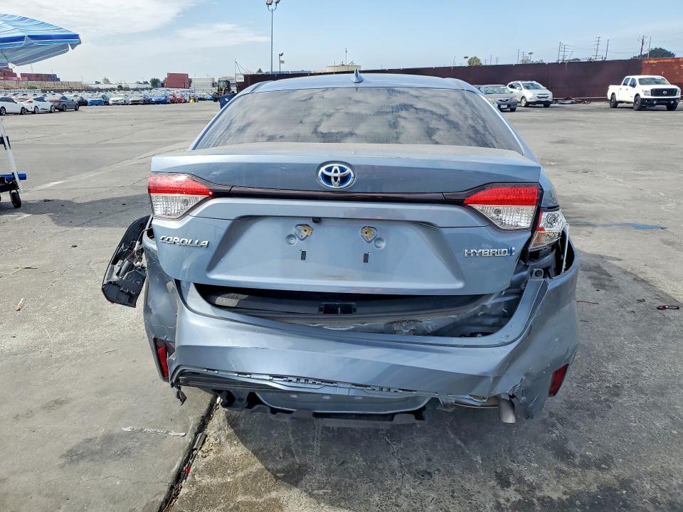 60967026 :رقم المزاد ، JTDEAMDE8MJ007908 vin ، 2021 Toyota Corolla مزاد بيع