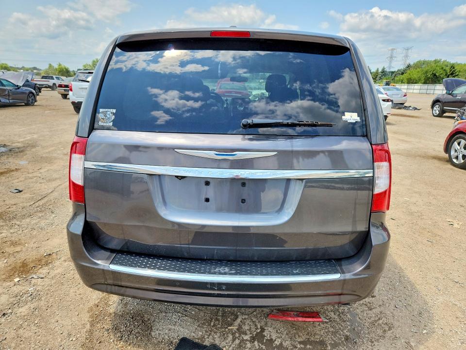 61538786 :رقم المزاد ، 2C4RC1BG5GR246900 vin ، 2016 Chrysler Town & Country مزاد بيع