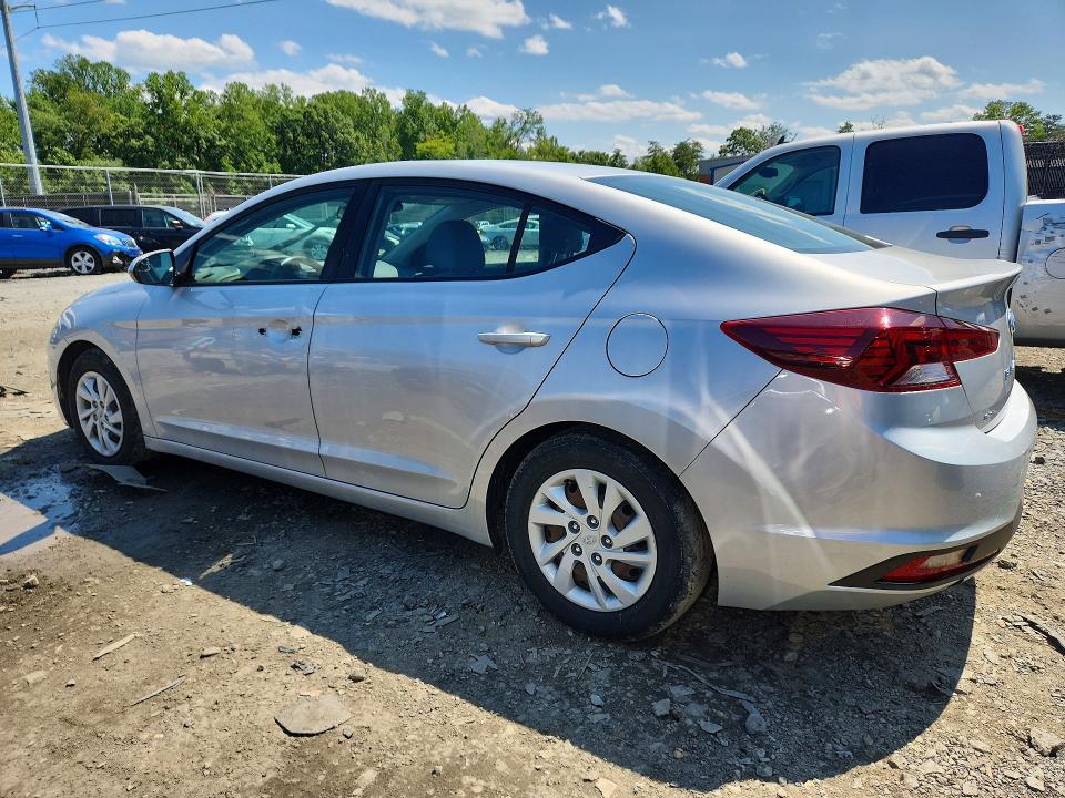 2020 Hyundai Elantra მანქანა იყიდება აუქციონზე, vin: 5NPD74LF5LH511375, აუქციონის ნომერი: 62168476