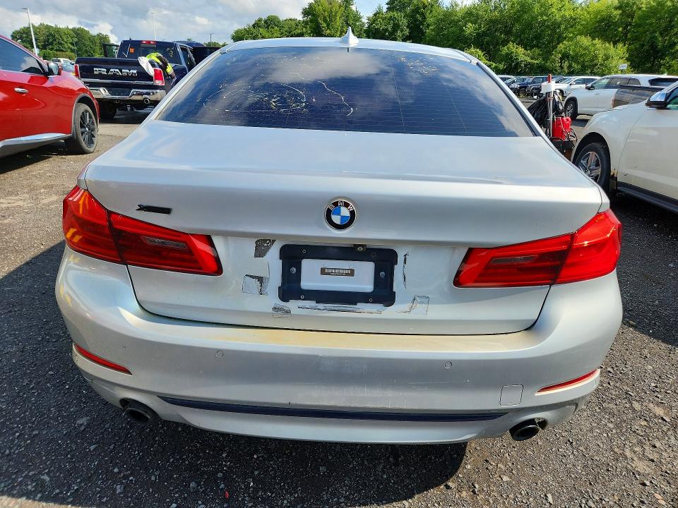 63366876 :رقم المزاد ، WBAJA7C55JWC75489 vin ، 2018 Bmw 530 مزاد بيع