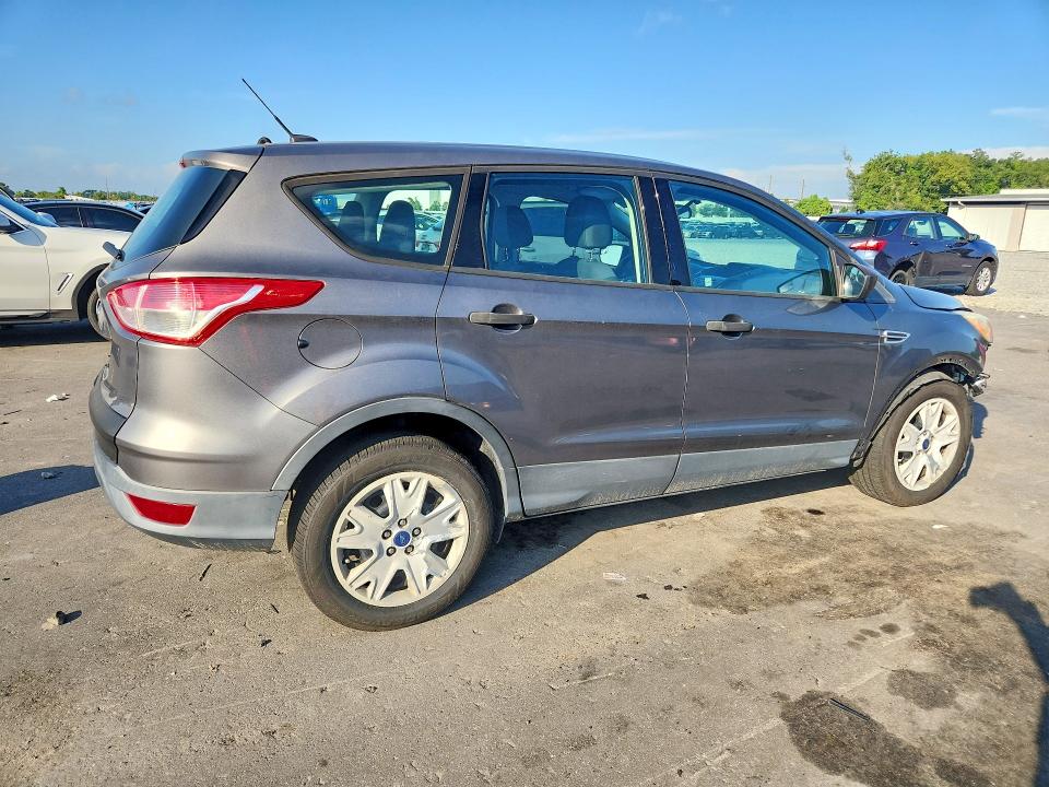 60494856 :رقم المزاد ، 1FMCU0F76DUD75746 vin ، 2013 Ford Escape مزاد بيع