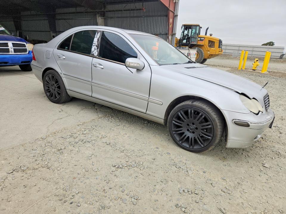 2003 Mercedes-benz C მანქანა იყიდება აუქციონზე, vin: WDBRF61J53F441803, აუქციონის ნომერი: 60459396