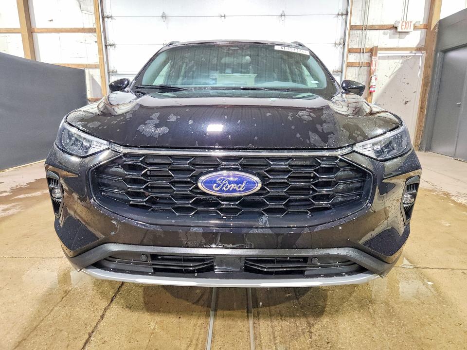 Продаж на аукціоні авто 2025 Ford Escape, vin: 1FMCU9NA6SUB21274, номер лоту: 61548366