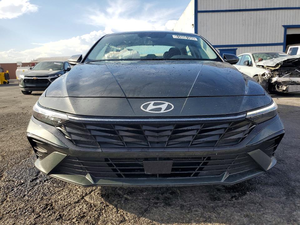 2025 Hyundai Elantra მანქანა იყიდება აუქციონზე, vin: KMHLS4DG4SU889074, აუქციონის ნომერი: 61608106