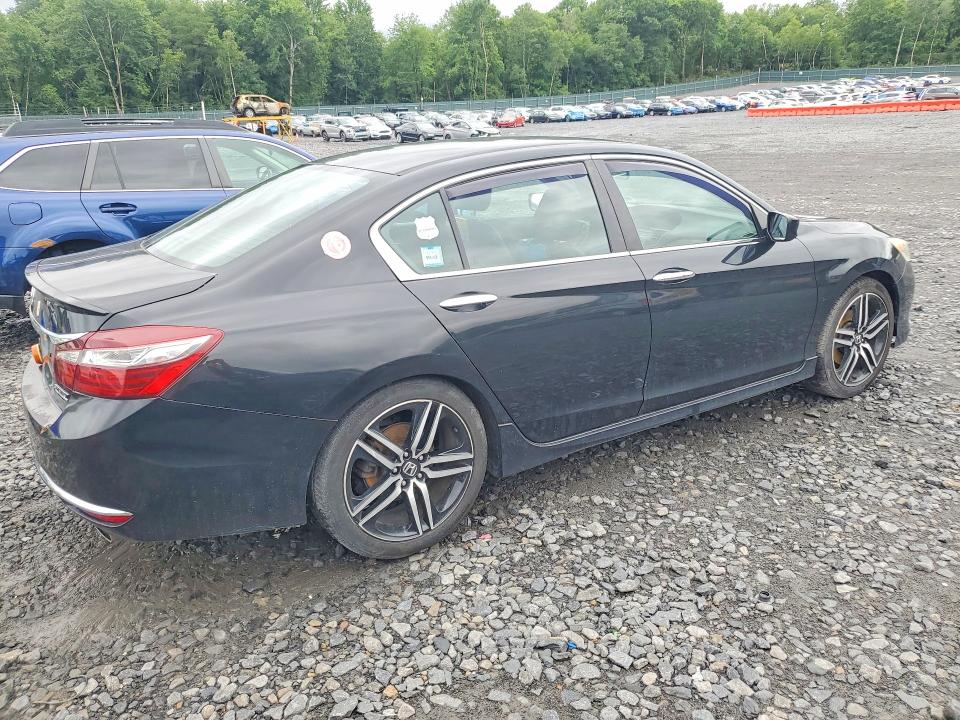 85620795 :رقم المزاد ، 1HGCR2F1XHA184241 vin ، 2017 Honda Accord مزاد بيع