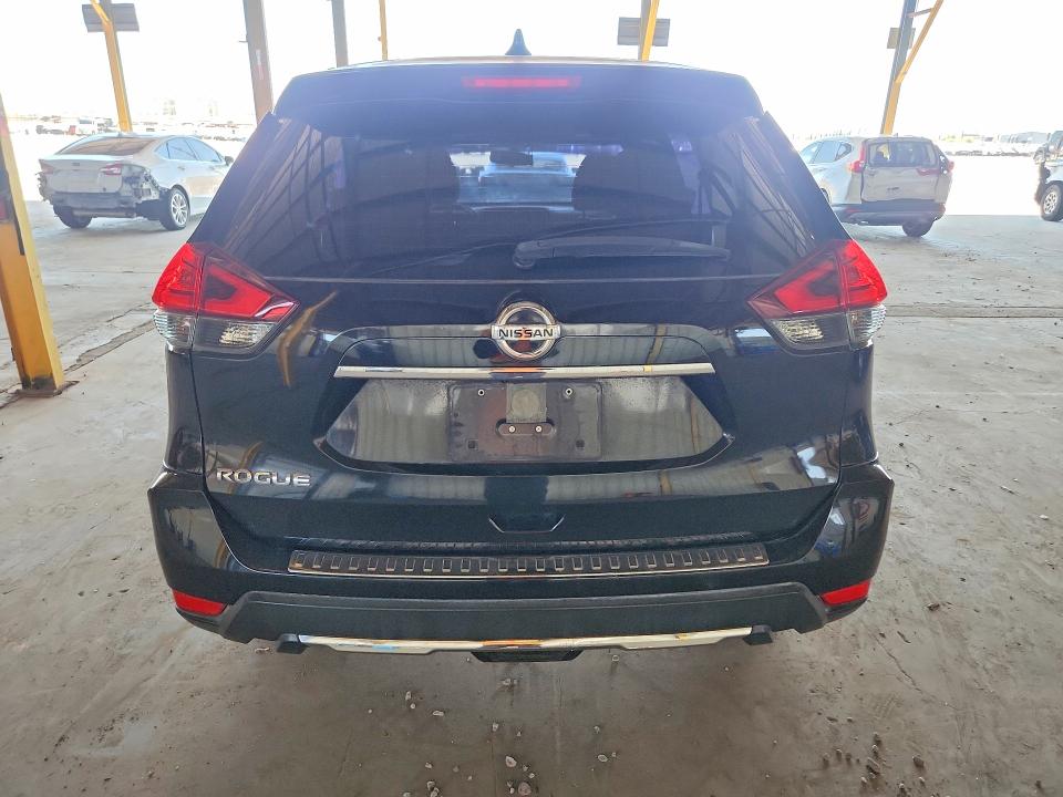 Auction sale of the 2017 Nissan Rogue, vin: JN8AT2MT1HW403607, lot number: 59391716