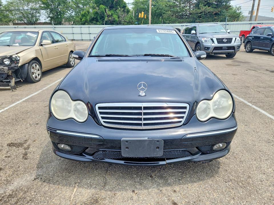 2005 Mercedes-benz C მანქანა იყიდება აუქციონზე, vin: WDBRF40J95F566442, აუქციონის ნომერი: 61725606