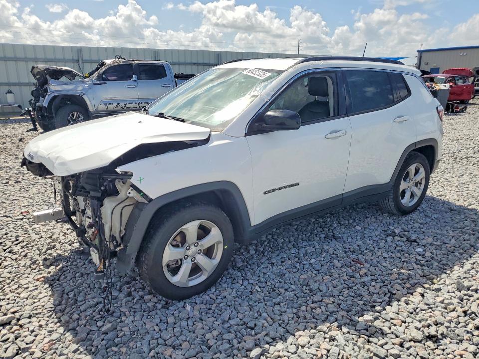 60452326 :رقم المزاد ، 3C4NJCBB5NT138758 vin ، 2022 Jeep Compass مزاد بيع