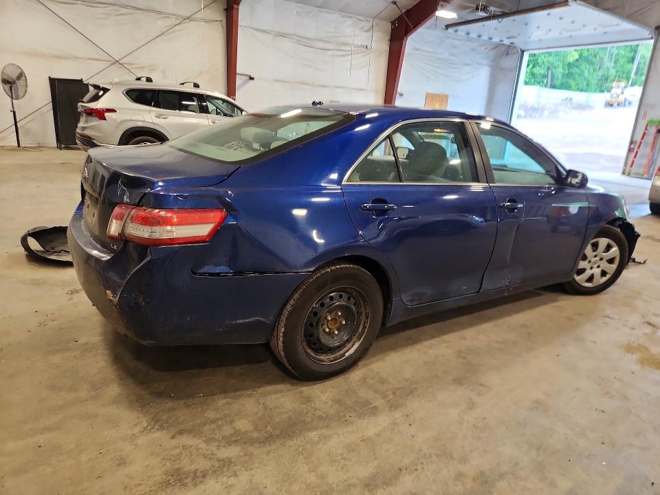 62690966 :رقم المزاد ، 4T4BF3EK9AR061118 vin ، 2010 Toyota Camry مزاد بيع