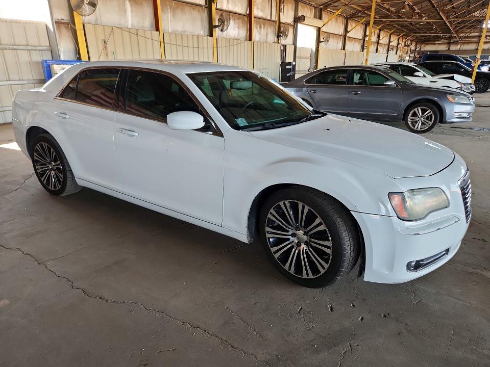 2013 Chrysler 300 მანქანა იყიდება აუქციონზე, vin: 2C3CCABG5DH593915, აუქციონის ნომერი: 62519476