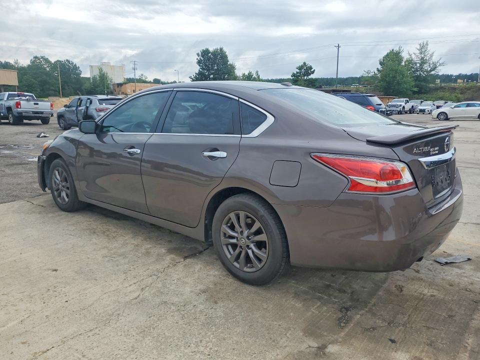 2015 Nissan Altima მანქანა იყიდება აუქციონზე, vin: 1N4AL3AP0FC462368, აუქციონის ნომერი: 60925526