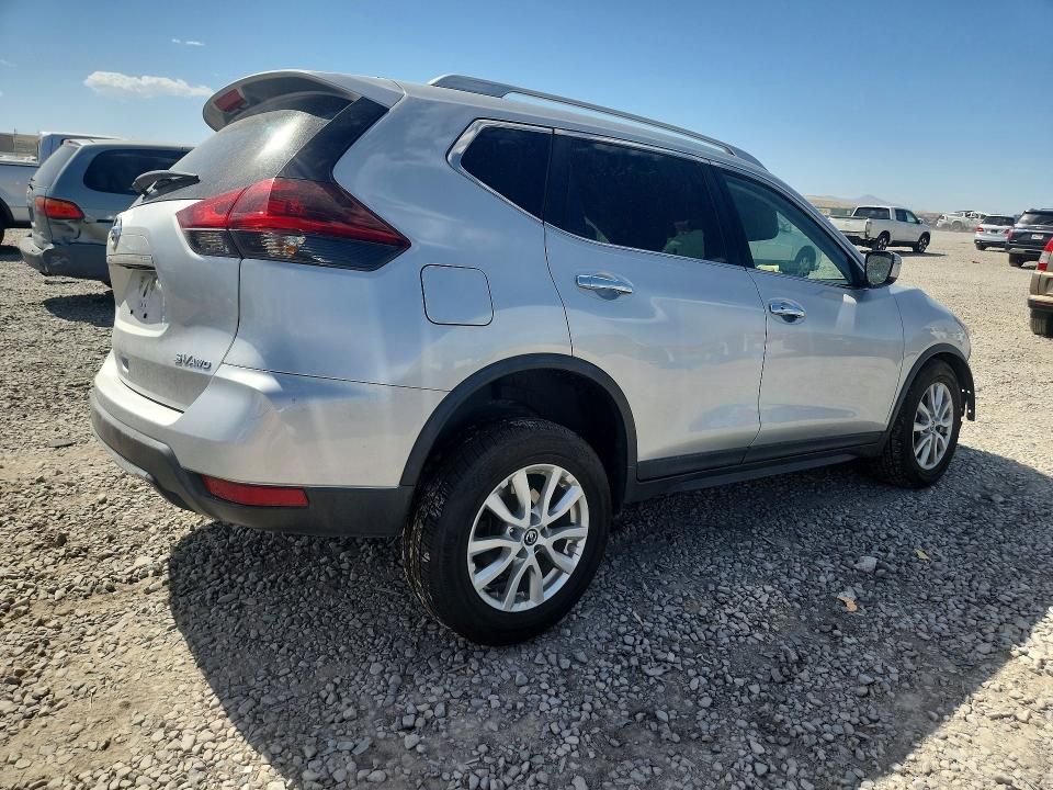 Продажа на аукционе авто 2018 Nissan Rogue, vin: KNMAT2MV8JP530321, номер лота: 60855916