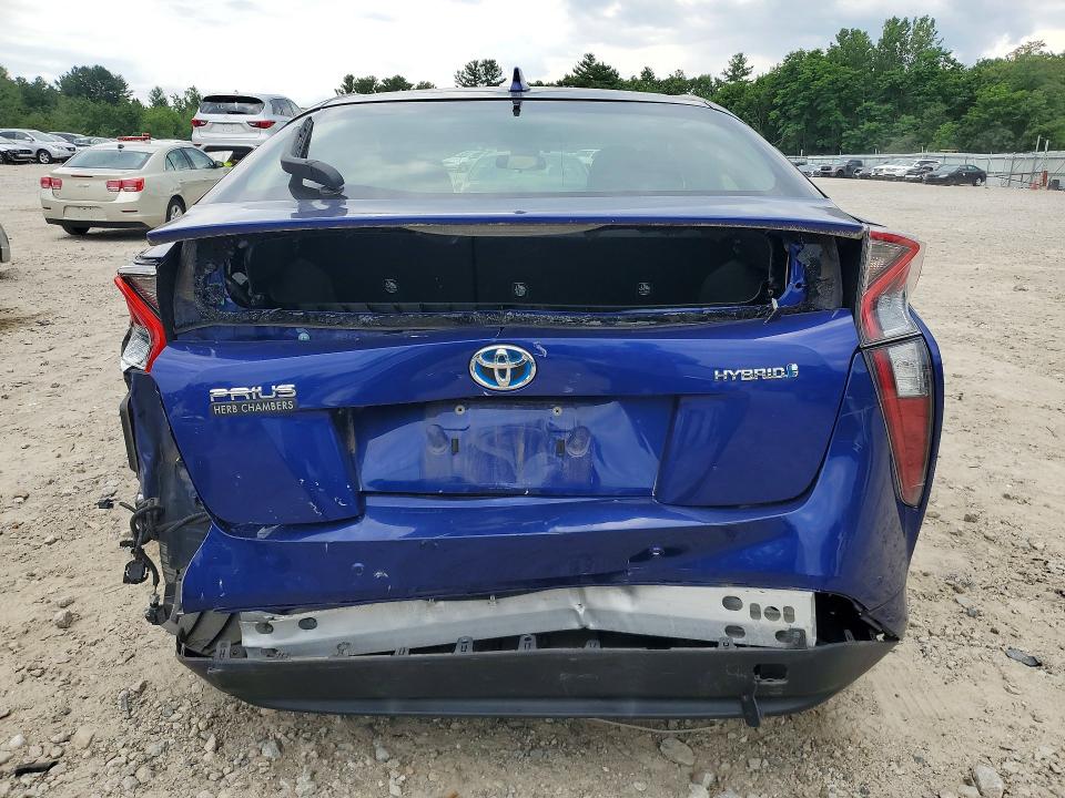 60371056 :رقم المزاد ، JTDKARFU8H3045637 vin ، 2017 Toyota Prius مزاد بيع