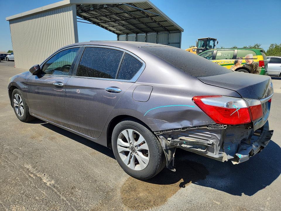 62275336 :رقم المزاد ، 1HGCR2F37FA141622 vin ، 2015 Honda Accord مزاد بيع