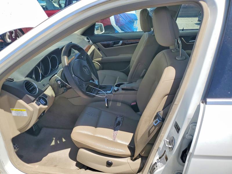 Продажа на аукционе авто 2013 Mercedes-benz C, vin: WDDGF8AB2DG147922, номер лота: 58845136