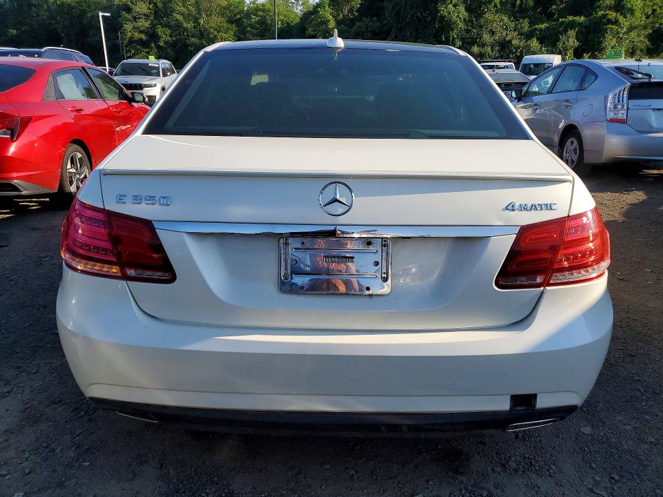 2011 Mercedes-benz E მანქანა იყიდება აუქციონზე, vin: WDDHF8HB7BA453704, აუქციონის ნომერი: 61550286