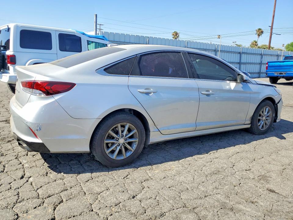 2018 Hyundai Sonata მანქანა იყიდება აუქციონზე, vin: 5NPE24AF2JH719975, აუქციონის ნომერი: 60795846