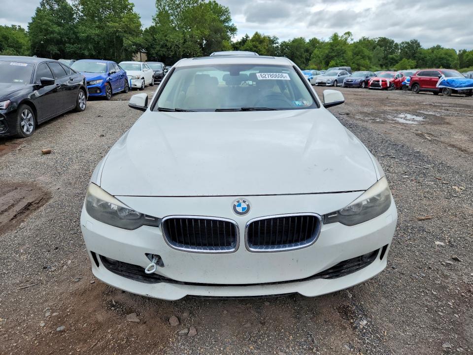 2013 Bmw 328 მანქანა იყიდება აუქციონზე, vin: WBA3B5G51DNS04219, აუქციონის ნომერი: 62780606