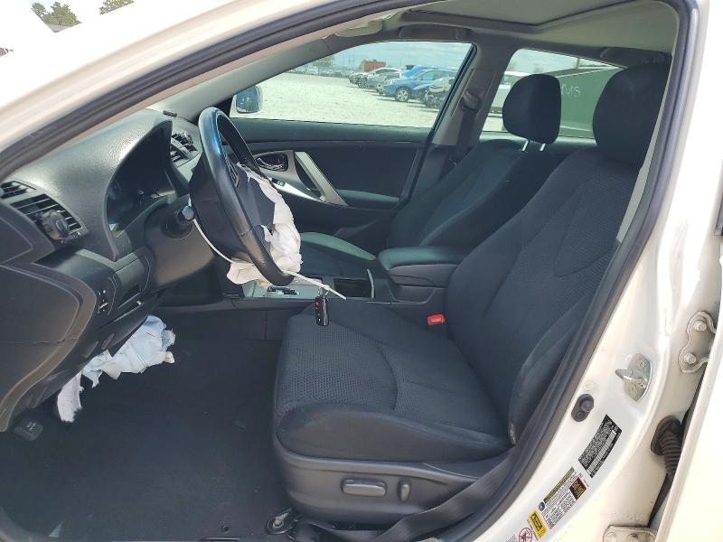 61896526 :رقم المزاد ، 4T1BF3EK5BU582462 vin ، 2011 Toyota Camry مزاد بيع