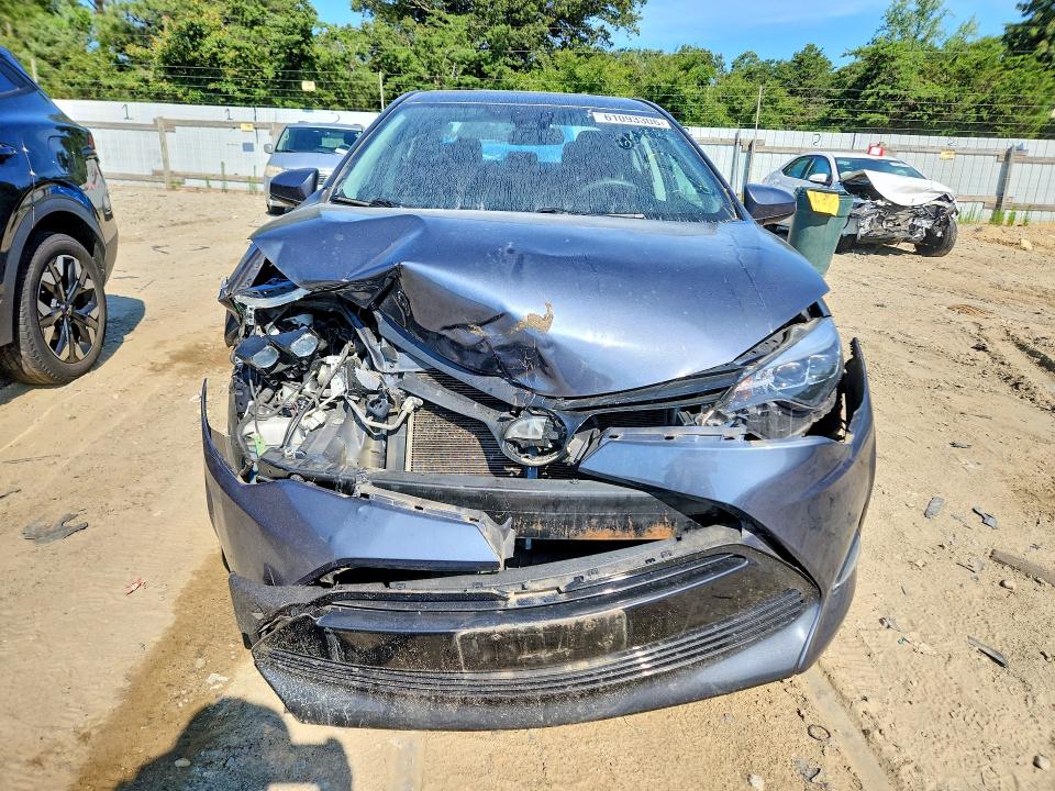 Продажа на аукционе авто 2017 Toyota Corolla, vin: 2T1BURHE9HC904027, номер лота: 61093306