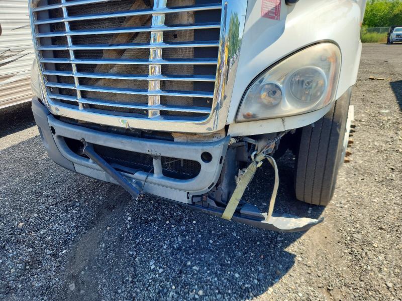 Продаж на аукціоні авто 2009 Freightliner Cascadia, vin: 1FUJGLCK89LAL0045, номер лоту: 61875836
