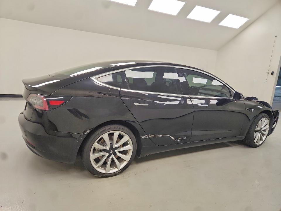 59607896 :رقم المزاد ، 5YJ3E1EA5KF401800 vin ، 2019 Tesla Model 3 مزاد بيع