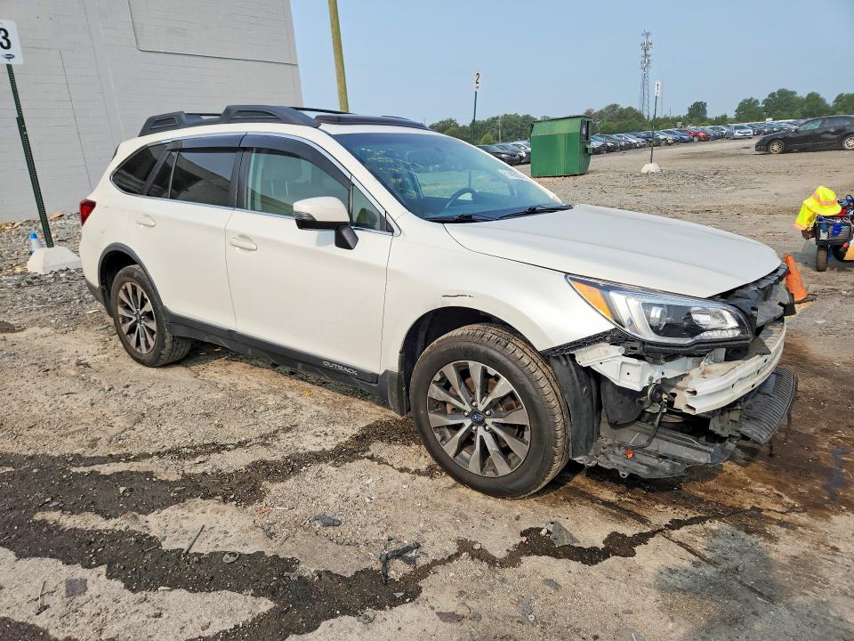 Продаж на аукціоні авто 2015 Subaru Outback, vin: 4S4BSALC1F3324978, номер лоту: 61486026