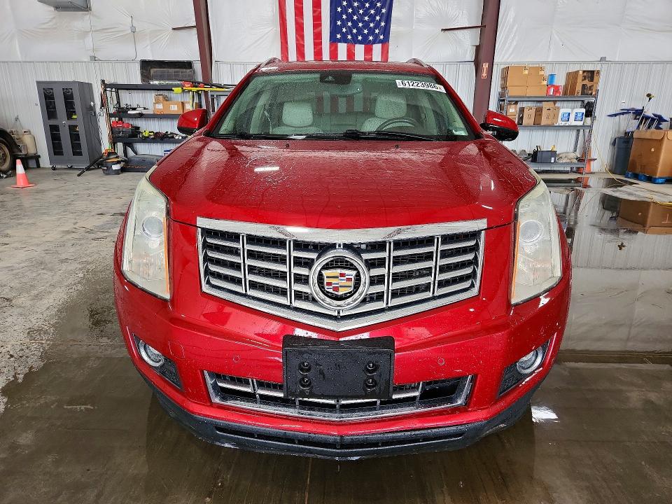 61223986 :رقم المزاد ، 3GYFNFE36FS567052 vin ، 2015 Cadillac Srx مزاد بيع