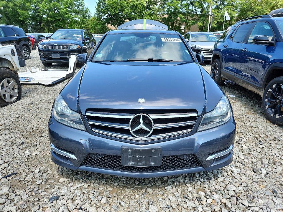 2014 Mercedes-benz C მანქანა იყიდება აუქციონზე, vin: WDDGF8AB1EA931786, აუქციონის ნომერი: 60204546