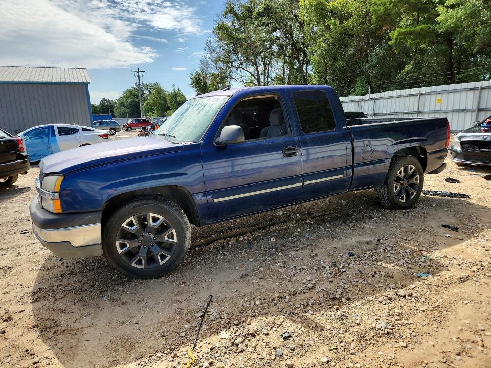 2004 Chevrolet Silverado მანქანა იყიდება აუქციონზე, vin: 2GCEC19T341353956, აუქციონის ნომერი: 61078396