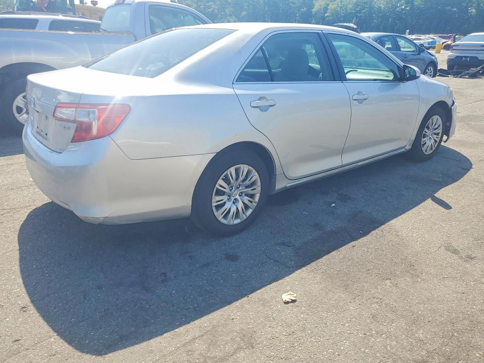 2013 Toyota Camry მანქანა იყიდება აუქციონზე, vin: 4T1BF1FK9DU213318, აუქციონის ნომერი: 62769036