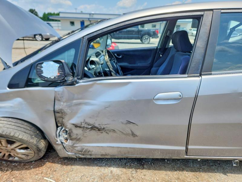 62691846 :رقم المزاد ، JHMGE8H48AC006164 vin ، 2010 Honda Fit مزاد بيع