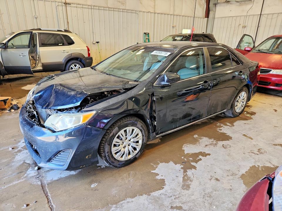 59395776 :رقم المزاد ، 4T4BF1FK6ER377293 vin ، 2014 Toyota Camry مزاد بيع