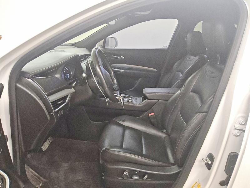 Продажа на аукционе авто 2020 Cadillac Xt4, vin: 1GYFZDR45LF105142, номер лота: 61250316