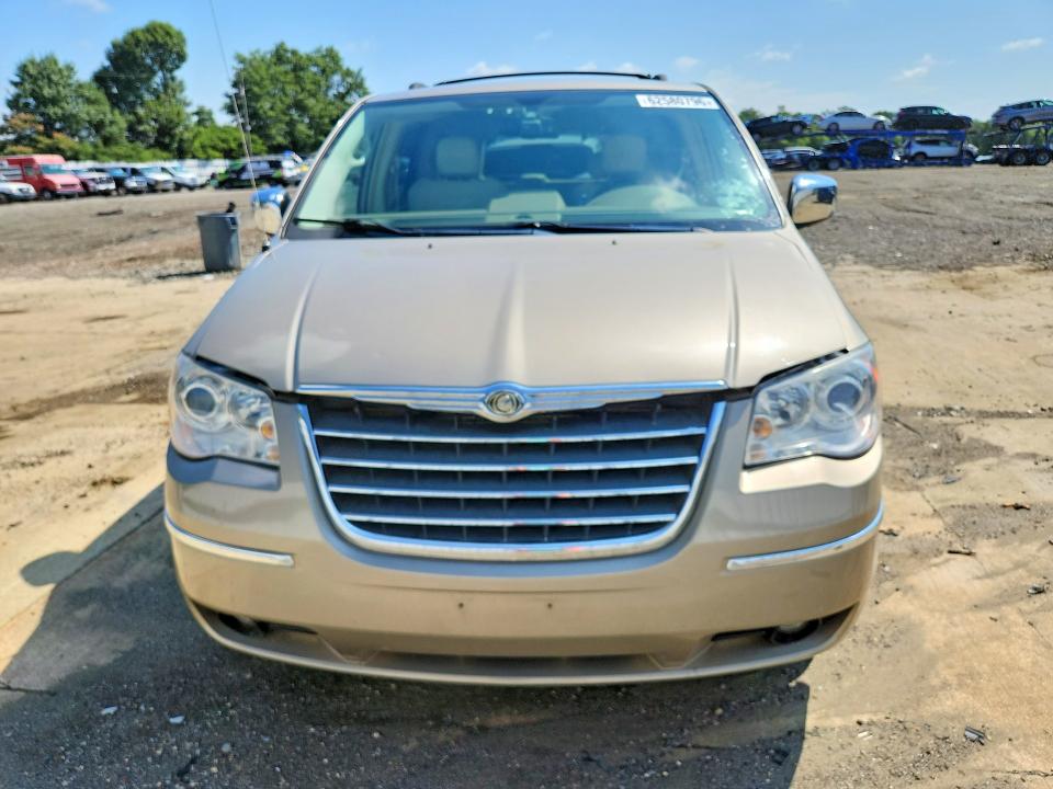 Продажа на аукционе авто 2009 Chrysler Town & Country, vin: 2A8HR64X79R635456, номер лота: 62580796