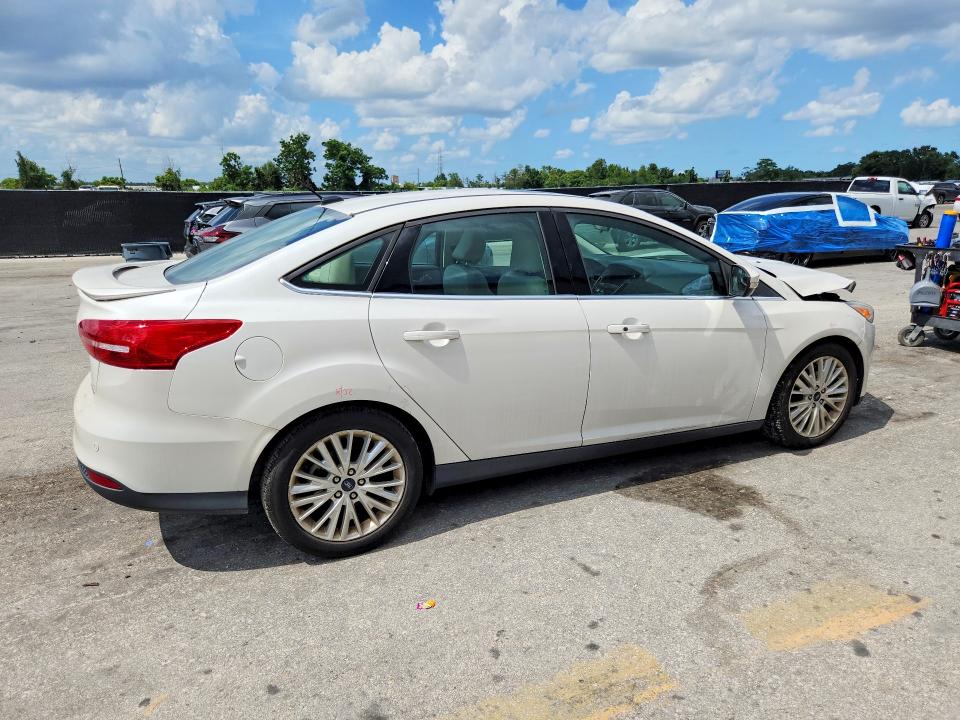 Продажа на аукционе авто 2017 Ford Focus, vin: 1FADP3J27HL269871, номер лота: 62056056