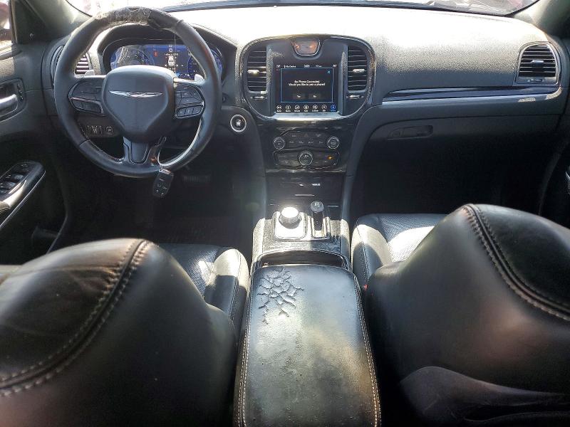 61482016 :رقم المزاد ، 2C3CCABG7JH296091 vin ، 2018 Chrysler 300 مزاد بيع